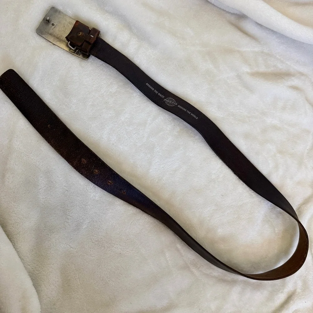 Fossil men brown